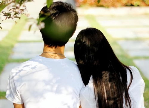 《爱情长跑的疲惫期:如何重燃与另一半的浪漫火花?》