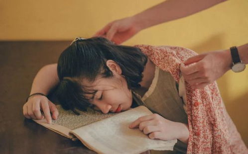 《“甜蜜负担”？揭秘男女恋爱中的肚子疼现象》