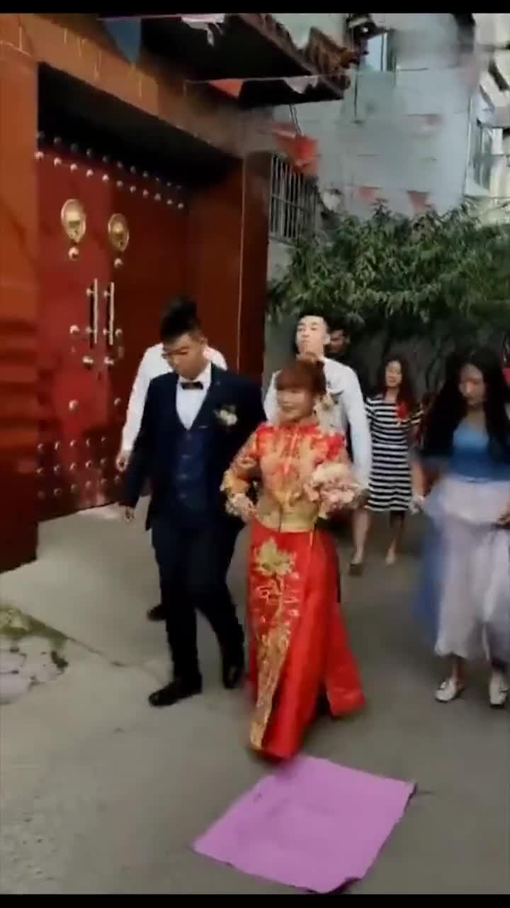 金婚光环下的阴影：为何金婚家庭子女的婚姻普遍不幸福？
