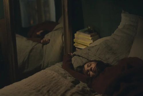 《揭秘：为何越来越多的女生选择抽烟？家长如何应对？》