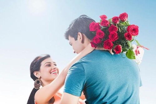 《婚后男人的初恋情结：是回忆还是现实？揭秘婚后男人的心理世界》