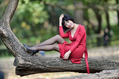 《女人劈腿后,后悔的概率有多大?揭秘情感裂痕后的心理重建之路》