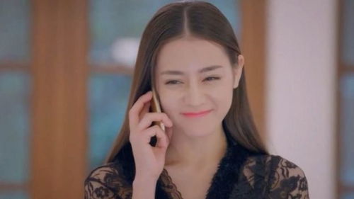 爱情中的隐忍力量：女性在情感世界中的韧性探究