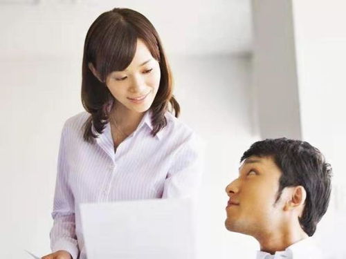 已婚女人出轨，婚姻危机如何化解？