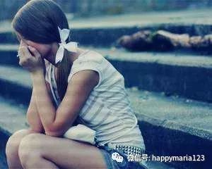 如何为背叛后的女生重建安全感:专家指南