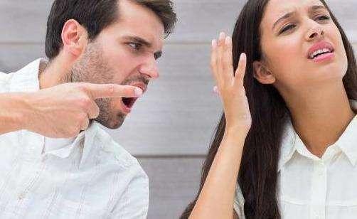 《“冷暴力”婚姻：当老公什么都不管，你的婚姻怎么了？》