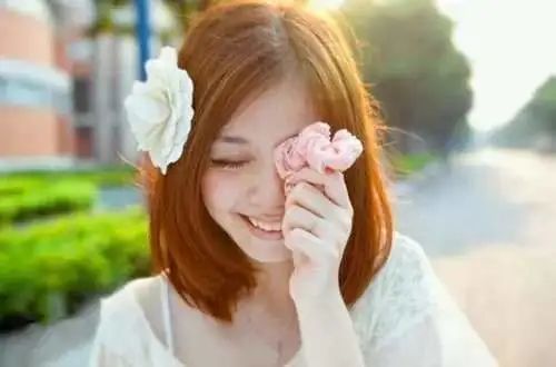 26岁,她为何仍单身?揭秘当代单身女性的生活现状与选择