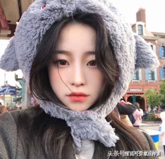 揭秘抖音热曲《女版爱情堡垒》唱者之谜：她是谁？