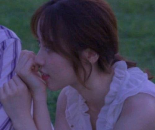 《渣女分手后，真的会难过吗？揭秘分手心理真相》