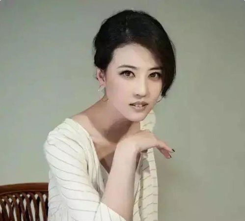 54岁女性头部嗡嗡作响：揭秘耳鸣现象，探寻缓解之道