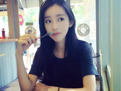 《约会邀请的艺术：如何优雅地向女生提出约会邀请？》