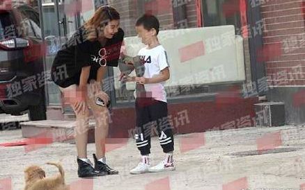 《婚姻承诺的挑战：如何应对女友的“出轨不确定性”》