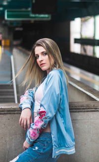 《如何挽回心爱女生？揭秘男生劈腿后的挽回攻略》