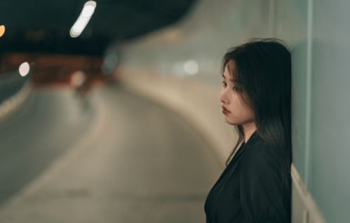 分手后绝情的女生，未来会后悔吗？揭秘心理变化与情感走向