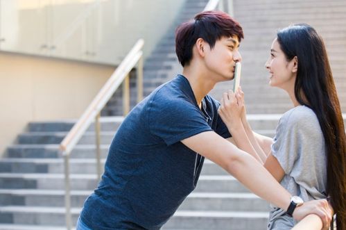 拒绝男生亲密接触，如何优雅地说“不”？——女性自我保护指南