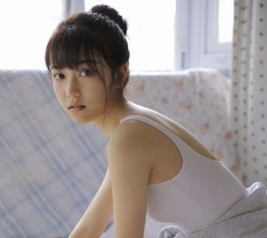 【惊喜发现】她换上了同样的款式？揭秘“同款效应”背后的心理学奥秘