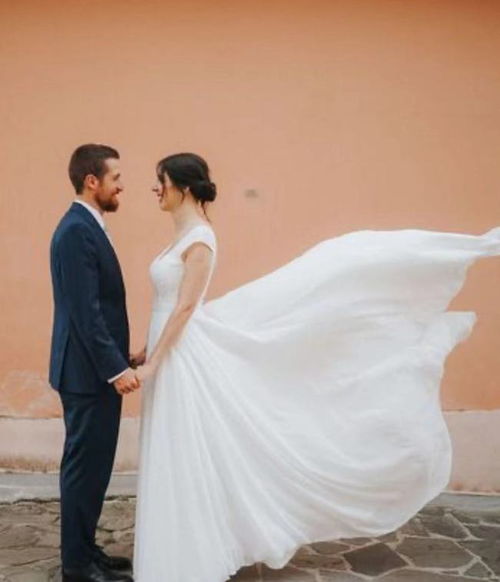 独立女性时代：婚前单身生活的智慧与挑战