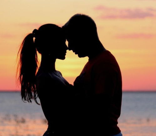 《婚姻之重：揭秘“老公说婚姻累”背后的真相与应对之道》