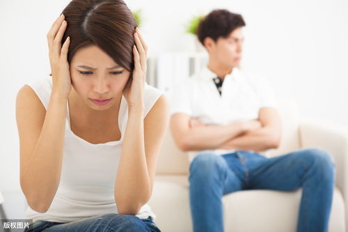 《婚姻新篇章：揭秘年轻人婚姻现状，如何共建幸福之家？》