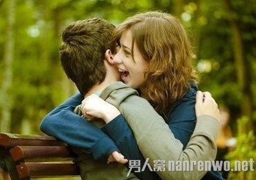 梦境解析：梦见与陌生女人约会，你的潜意识在告诉你什么？