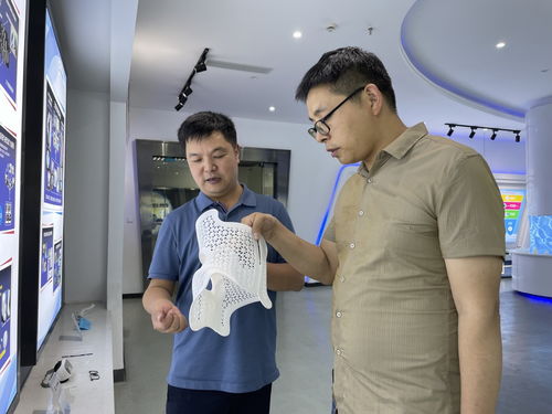 如何快速与天蝎男亲密？揭秘天蝎座的独特魅力与相处之道