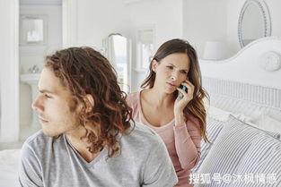 《分手后的情感低谷：男生为何几天内最难熬？揭秘心理重建之路》