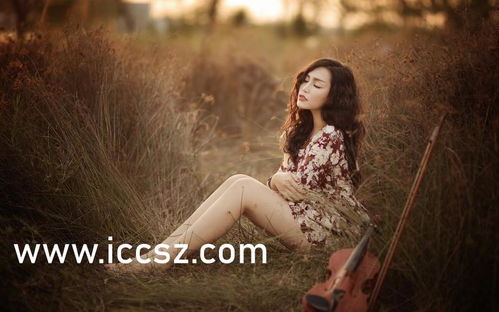 《爱情中的独立：别让依赖成为爱的枷锁——揭秘情感健康的真谛》