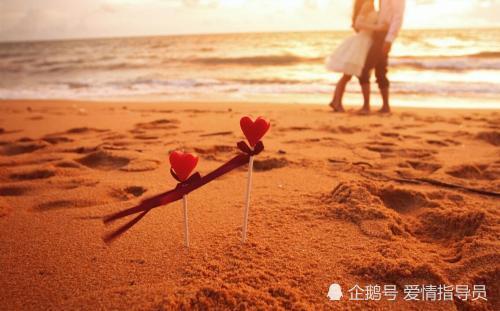 《爱情中的女性感性：揭秘女性情感的独特密码》