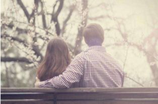 女生背叛男生，为何舍不得分手？揭秘情感纠葛背后的心理谜题