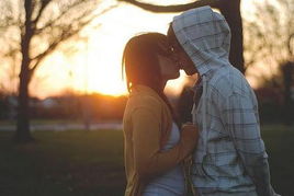 关心你的另一半：揭秘维系亲密关系的五大秘籍