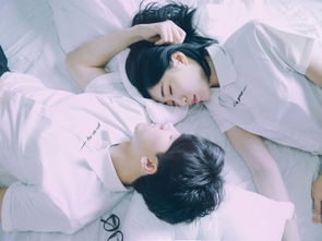 《与不喜欢女生相处的感受：揭秘心理迷宫中的情感困境》