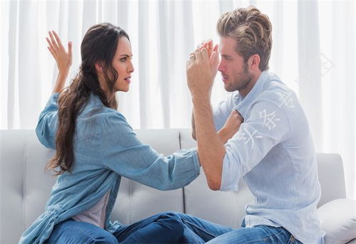 《已婚男人与小三：情感纠葛，何为常态？——探讨婚姻忠诚与情感边界》