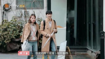 小学生“恋爱”成潮流：亲密动作引发关注，如何正确引导成关键？