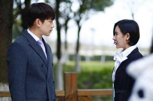 《分手后的绝情，女生会后悔吗？揭秘分手心理与情感转变》