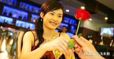 《天秤女出轨后，她们会承认吗？揭秘天秤座女性的情感轨迹》