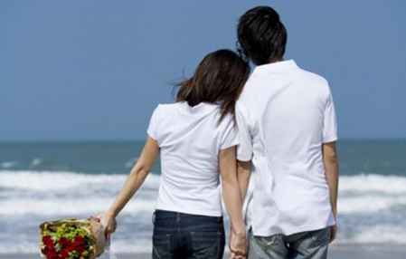 《同居时代：为何女性更倾向于与男生同居而非步入婚姻殿堂？》