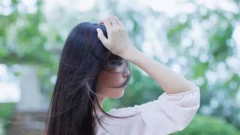 《男人说“谢谢你的爱”，是分手的信号吗？揭秘情感关系的微妙转折点》