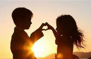 《明白分手痛苦：揭秘情感创伤的治愈之道》