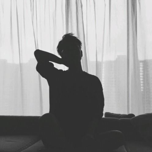 下头男生现象解析：揭秘男性情感困境与应对策略