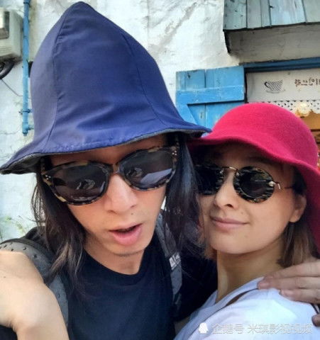 星野与男友亲密瞬间曝光：揭秘明星恋情背后的私密生活