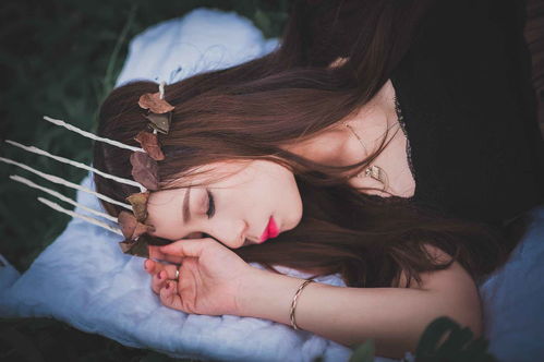 《“上头下头”三次：揭秘网络流行语背后的心理现象，男女差异知多少？》