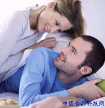 外伤型出轨：揭秘情感裂痕背后的秘密
