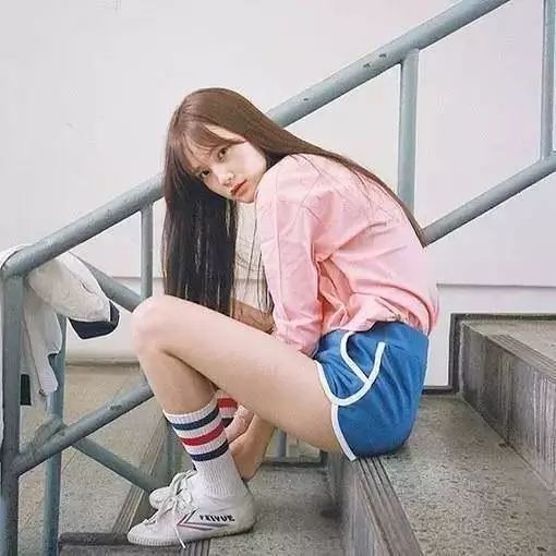 《情感回廊：当女情人劈腿说想回到过去，我们该如何应对？》