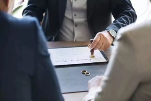 《女方起诉离婚，男方缺席法庭，离婚判决能成定局吗？揭秘法律内幕与应对策