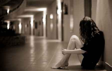 《分手后的疗愈：如何用温暖话语安慰受伤的女生？》