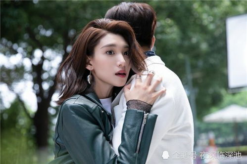 爱情中男生为女生花钱的表现：揭秘男性爱的投资方式