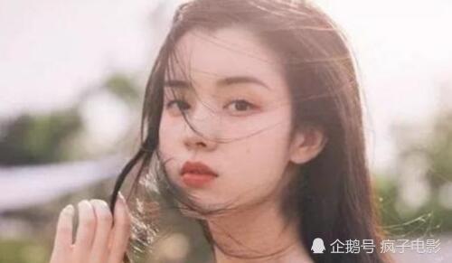 《揭秘哄女生开心的五大套路：如何用“心”打动她？》