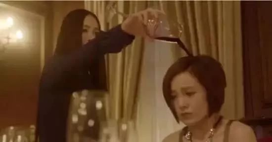 女生被小三爱上：揭秘情感漩涡中的心理机制