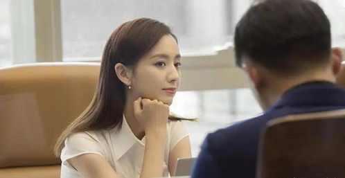 完美关系里的“小三”：揭开现代都市婚恋中的情感陷阱