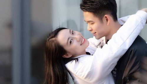 爱情中的“主动女”：揭秘她们的成功秘诀